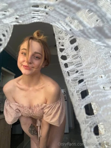 I wonder what s above the camera part 1