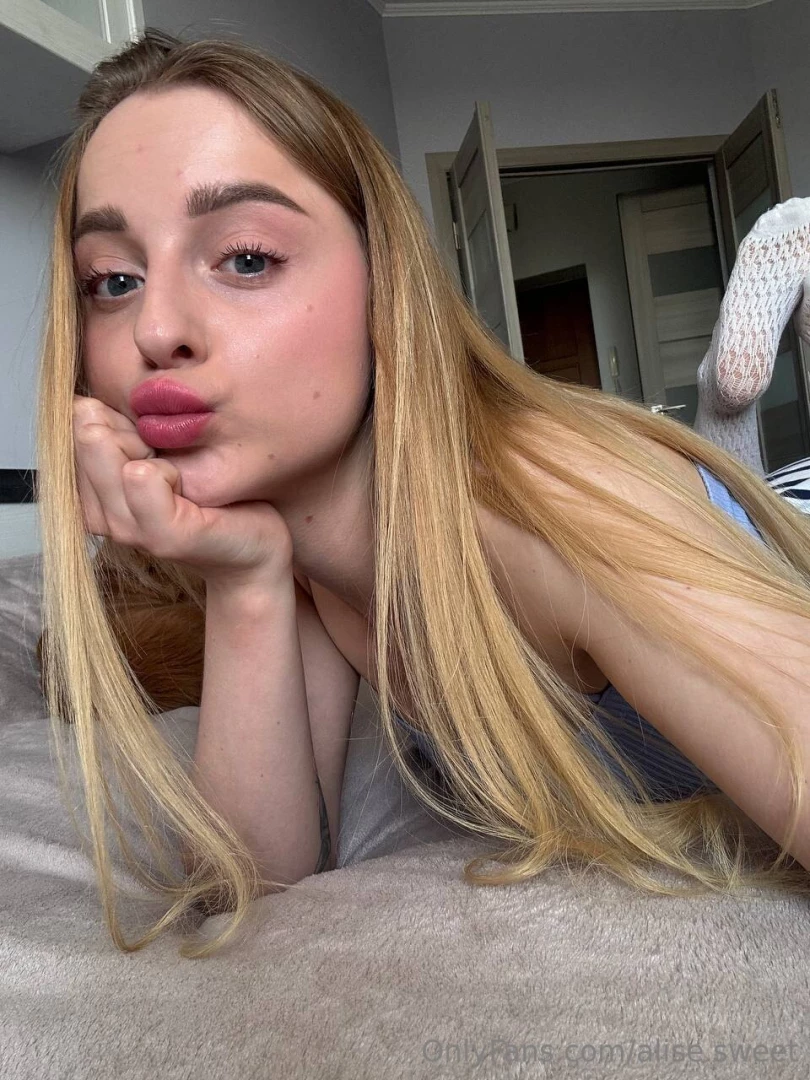 Just a 18yo girl and i wanna work on looking sexy how am i doing part 2 