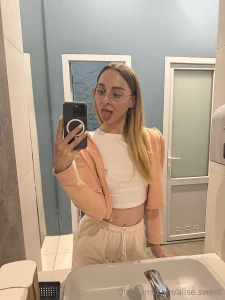 A quick mirror shot am i cute part 1