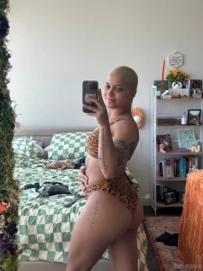 Like the view from behind part 23