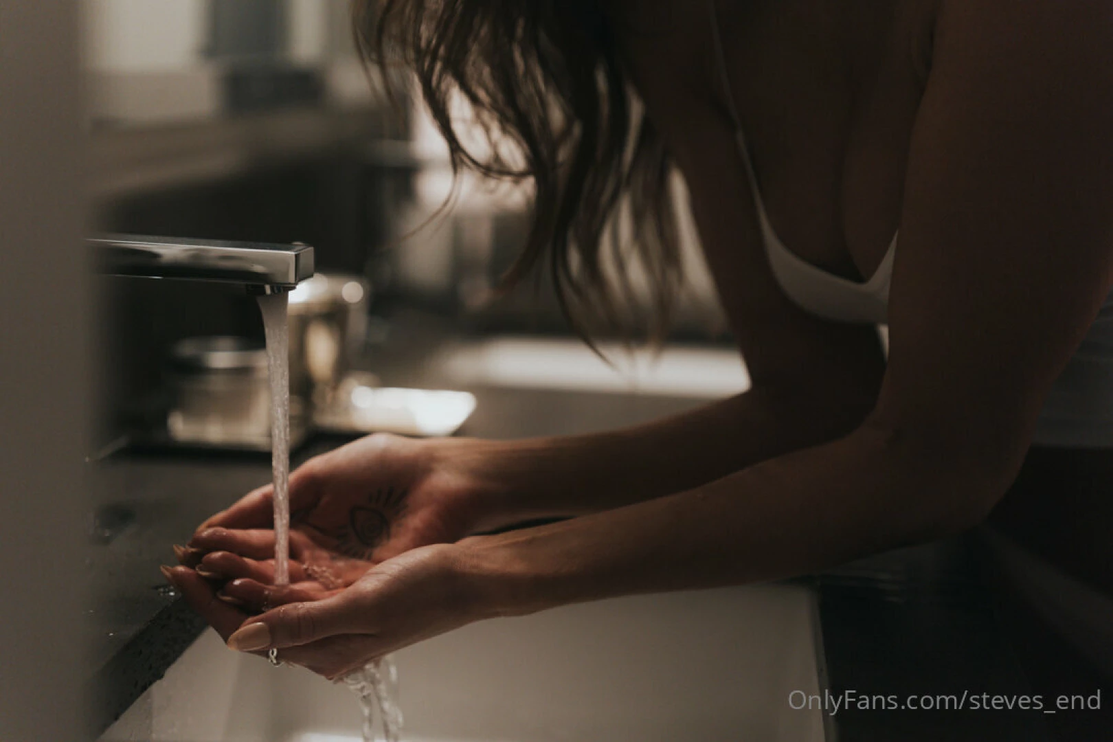 Melissa brought the heat at our last hotel shoot tip 9 to see the rest 