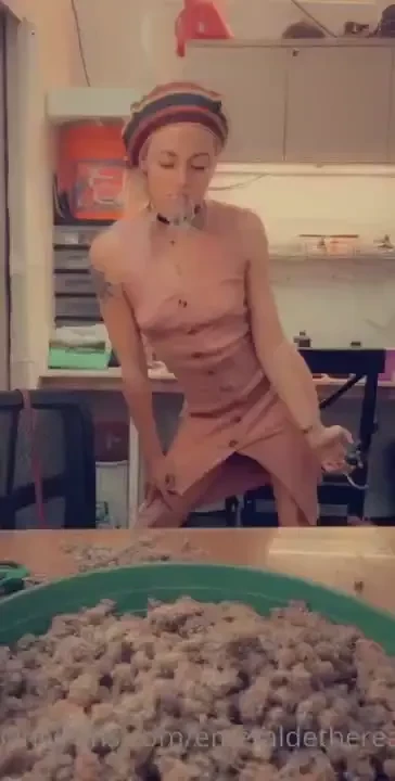 It s always fun making lil teasers for you whilst trimming do you like 