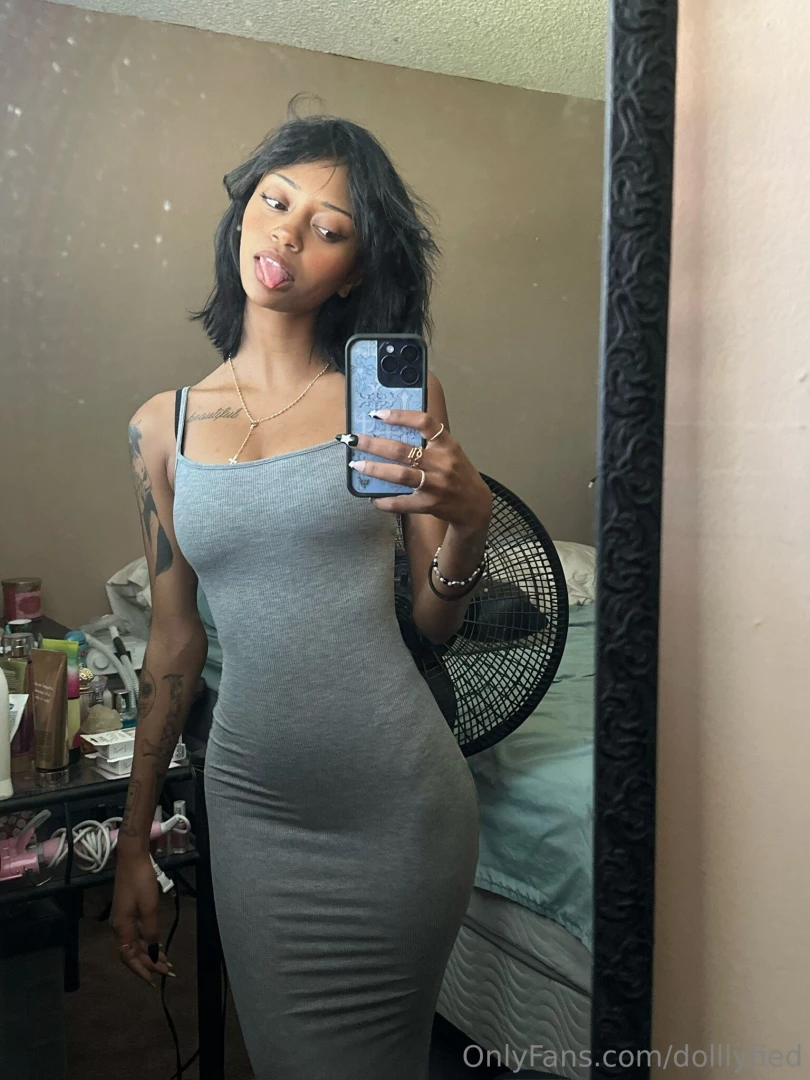 Hope i m not too distracting 