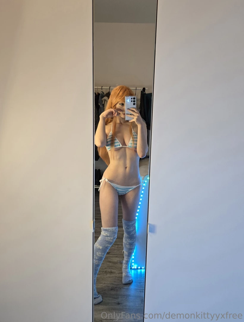 Bikini asuna set p topless sexy anime bikini gifs 