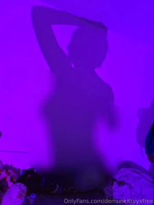 Silhouette miniset outline aesthetic vibey