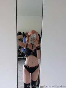 Leather overknees set p topless harness leather look overknees