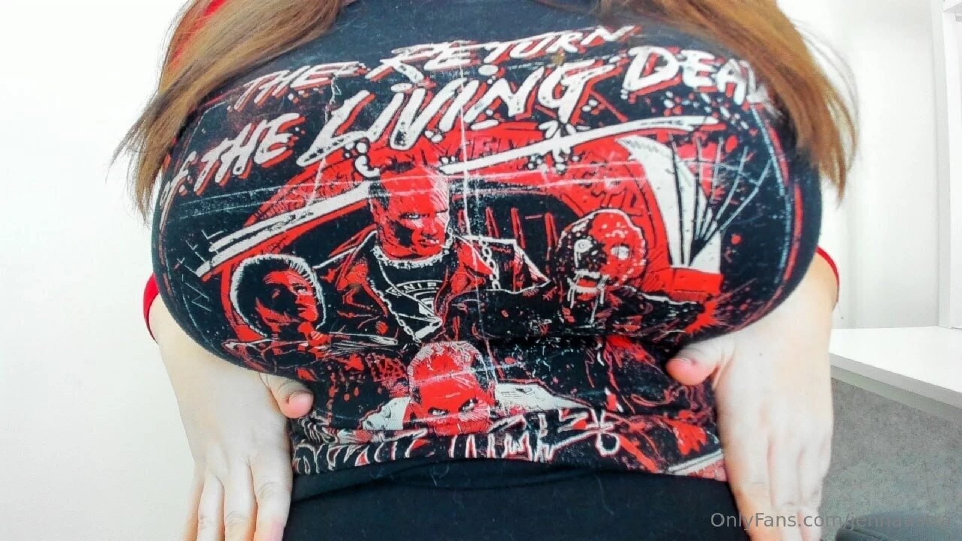 First to dm me gets to sext 