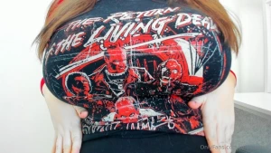 First to dm me gets to sext