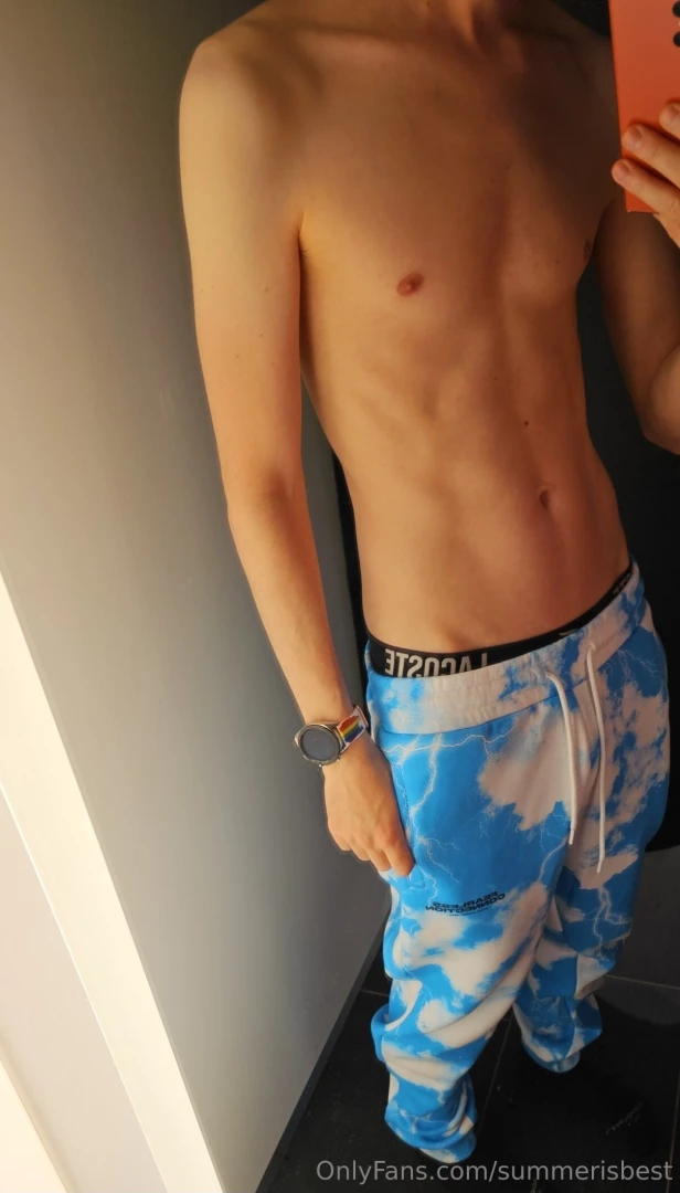 Photo dump time pretty similar pics this time lol but there is a part 4 