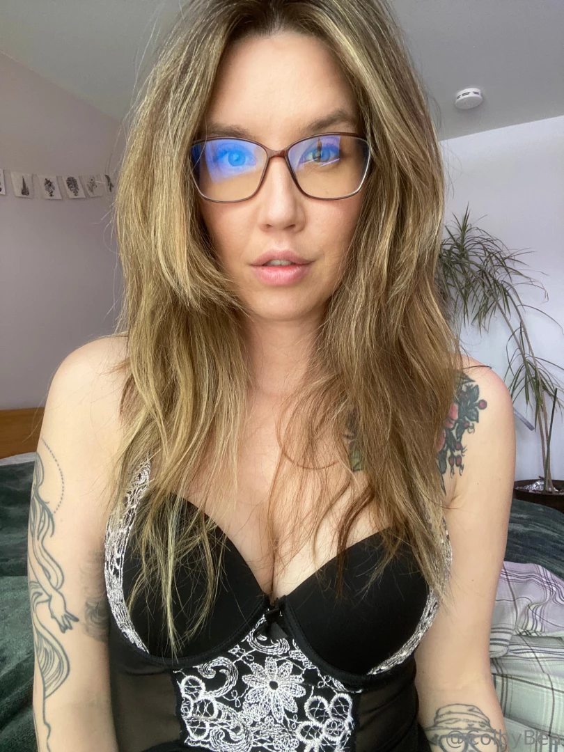 Will you hold onto my glasses for me when i go on my knees for you 