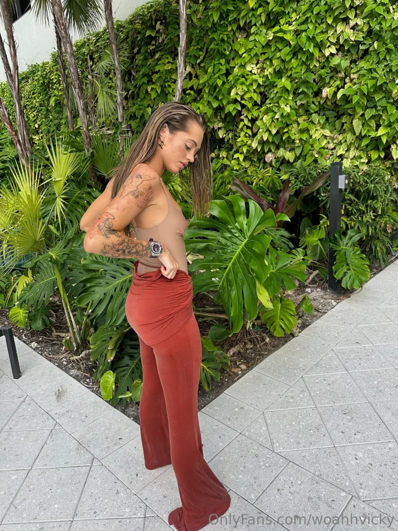 Woahhvicky1 part 2 