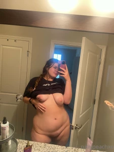 Woke up and getting ready for the gym going to take some pics in the