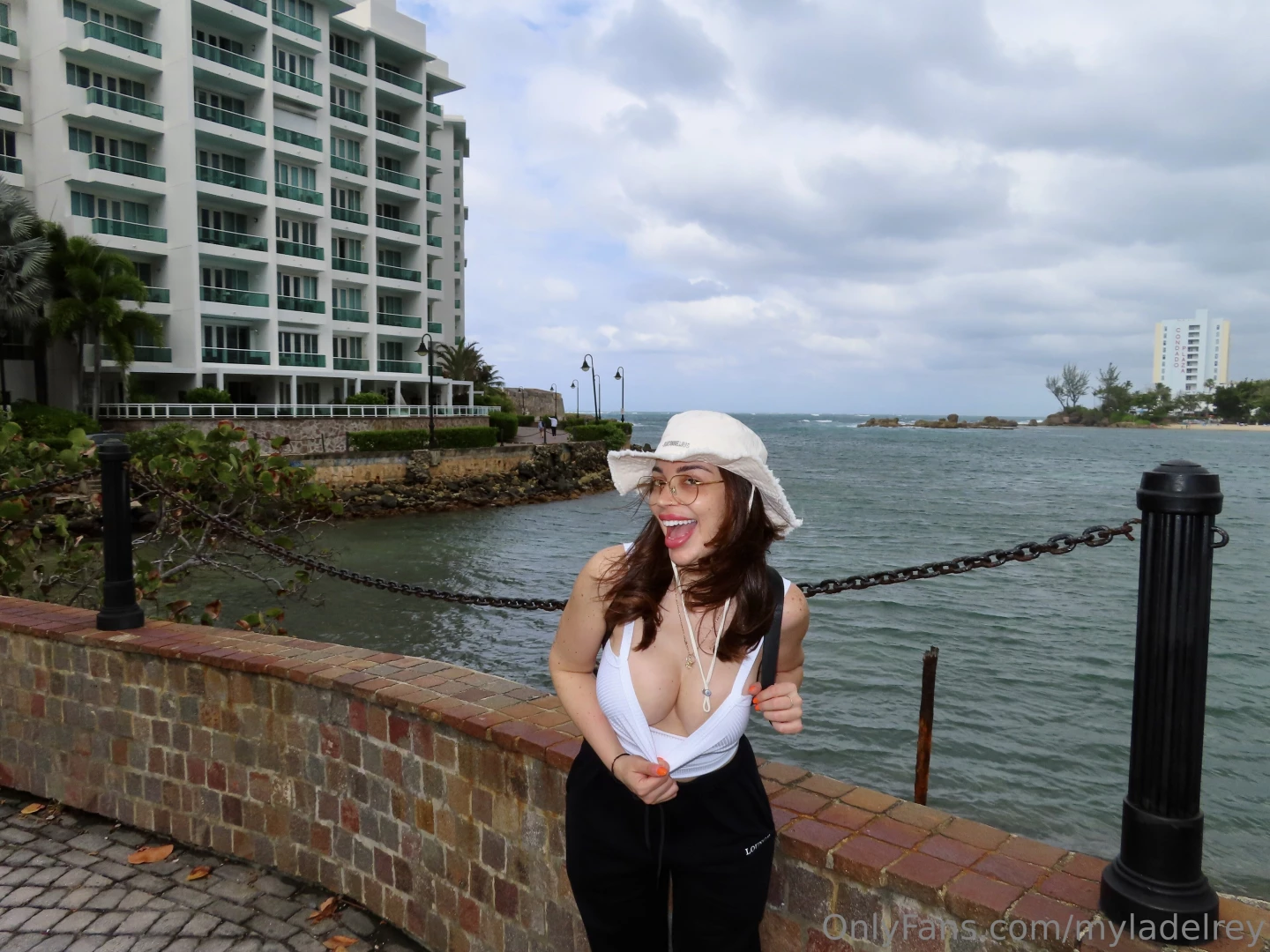 You make me so utterly crazy that i cannot possibly stand it 