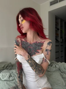 Sometimes i m a tease sometimes i m a brat but tonight i m just