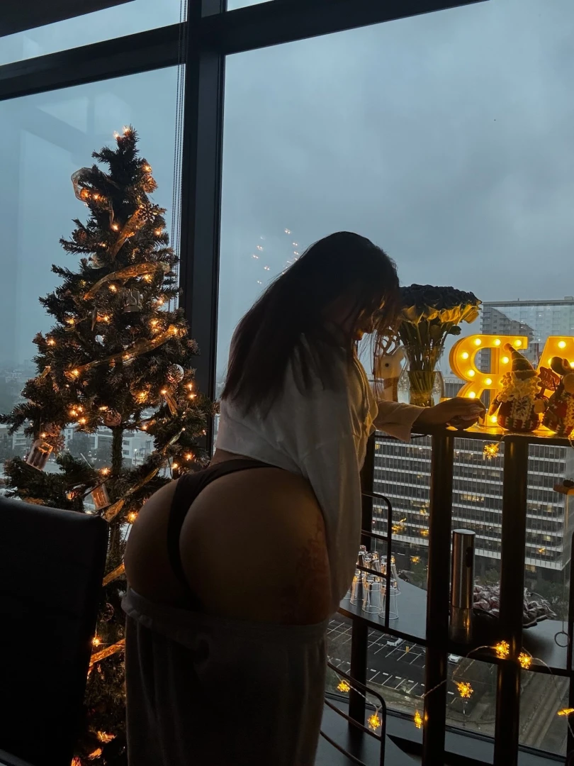 Christmas isn t the only thing that s gonna cum early 