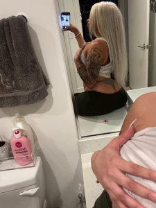 Lemme be ur naughty girl tonight