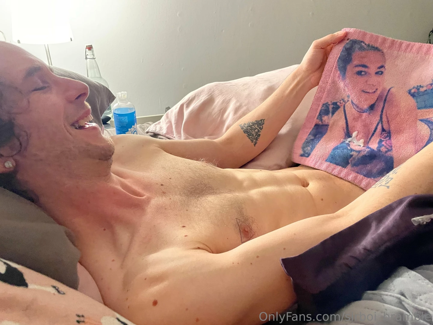 Have you ever wanted to cum on my face or my tits well now you can part 1 