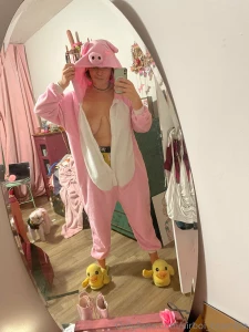 Oink oink i m a cute piggy in need of some breeding part 1