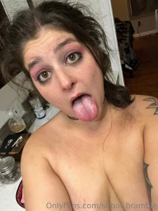 Just a teaser of a post coming up friday a threesome i had with some