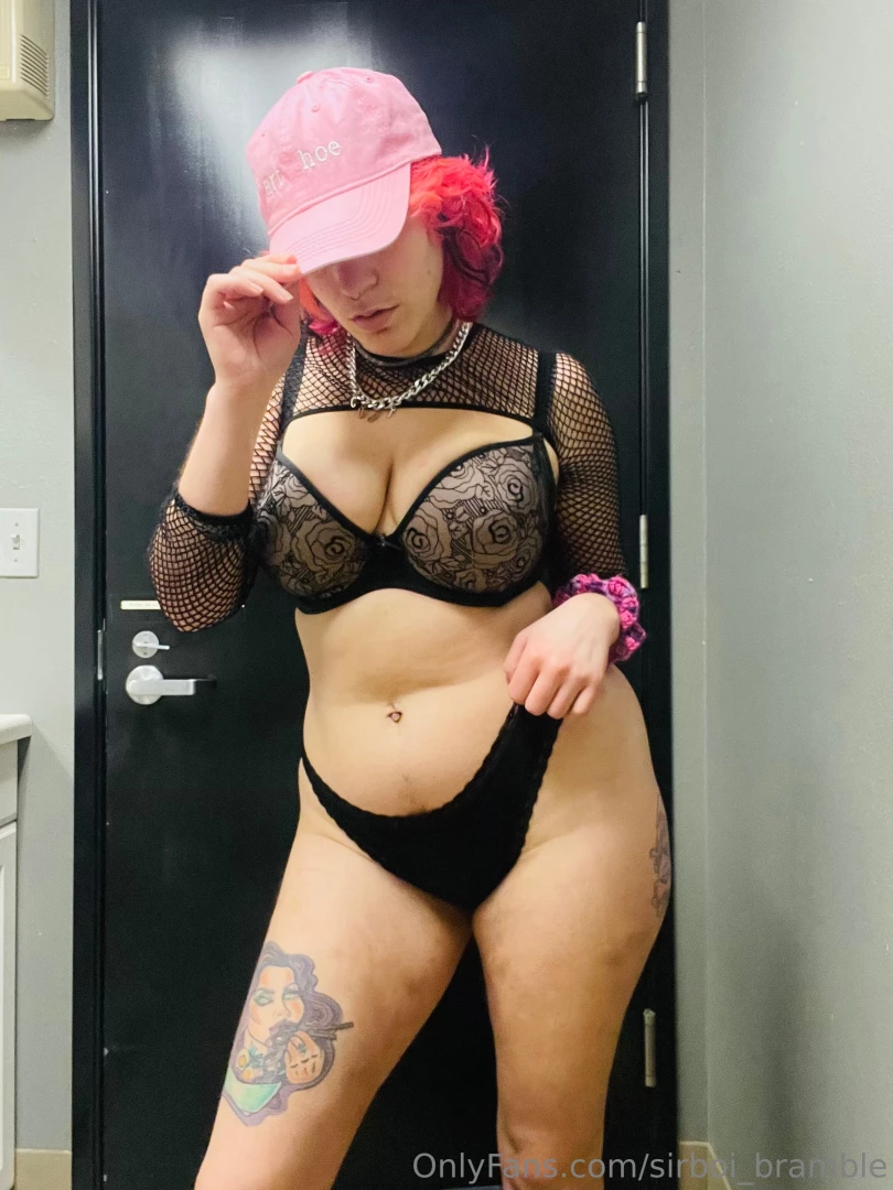 Just a reminder that i m hot and you should buy my content part 2 