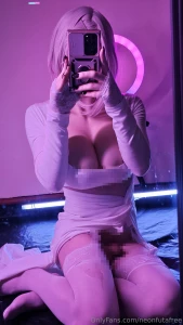 In a few days i will get a new larger mirror to take better selfies part 1