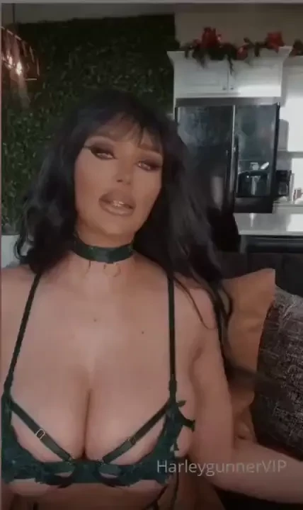 Fastest fan to tip 50 07 gets a full sexting session with live pics 