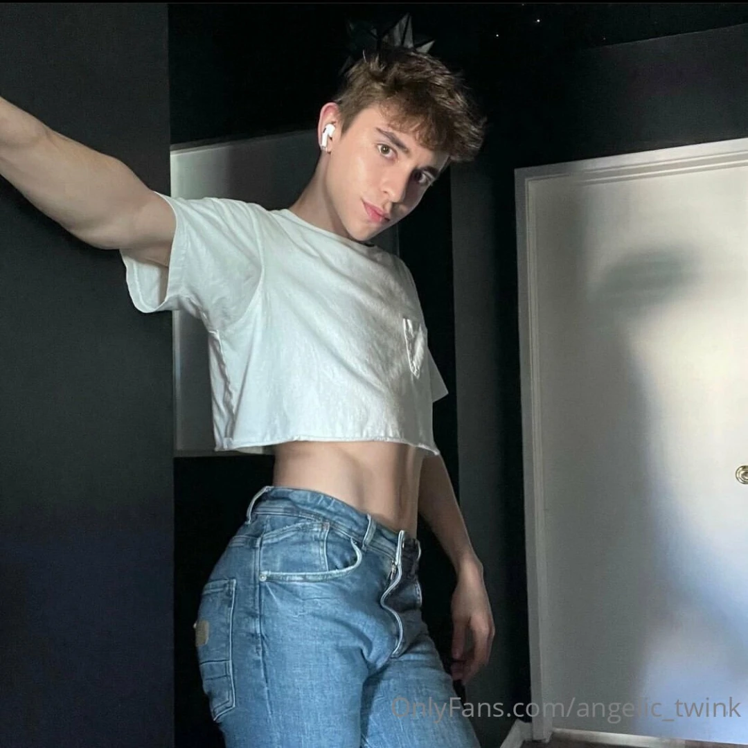 Wanna see something to make that cock throb part 1 