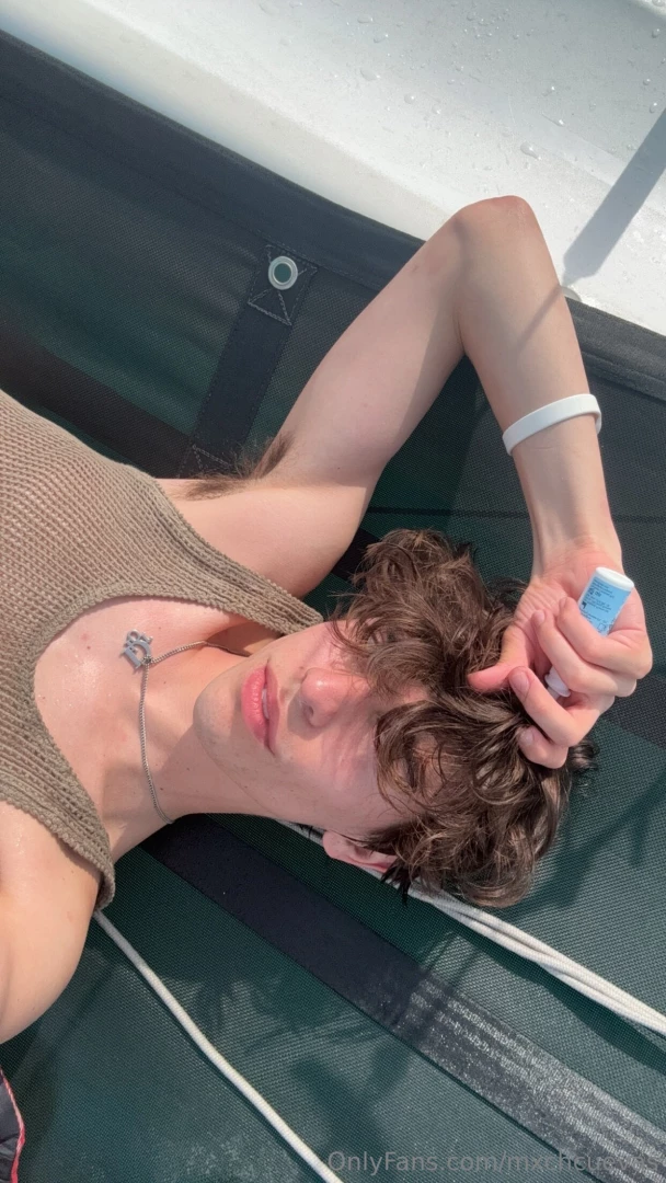 My hookup took me sailing and got to fuck me good afterwards what are 