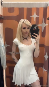 Just a little dress-up moment how does this one look