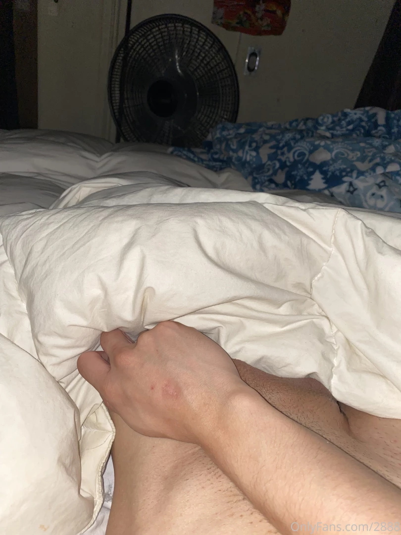 Wake me up by getting in between my legs that s the best morning don t 