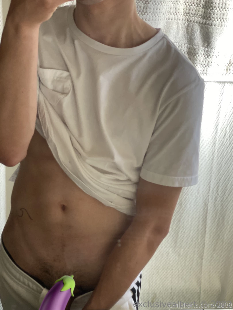 I bet you wanna feel my abs while you re sucking on my big cock 