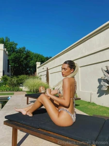 My sweet awaits you queen of fetishes your pretty skinny girl sexting