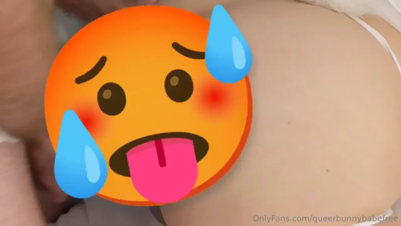 I have a really really really hot collab with nikkiviolanti dropping 