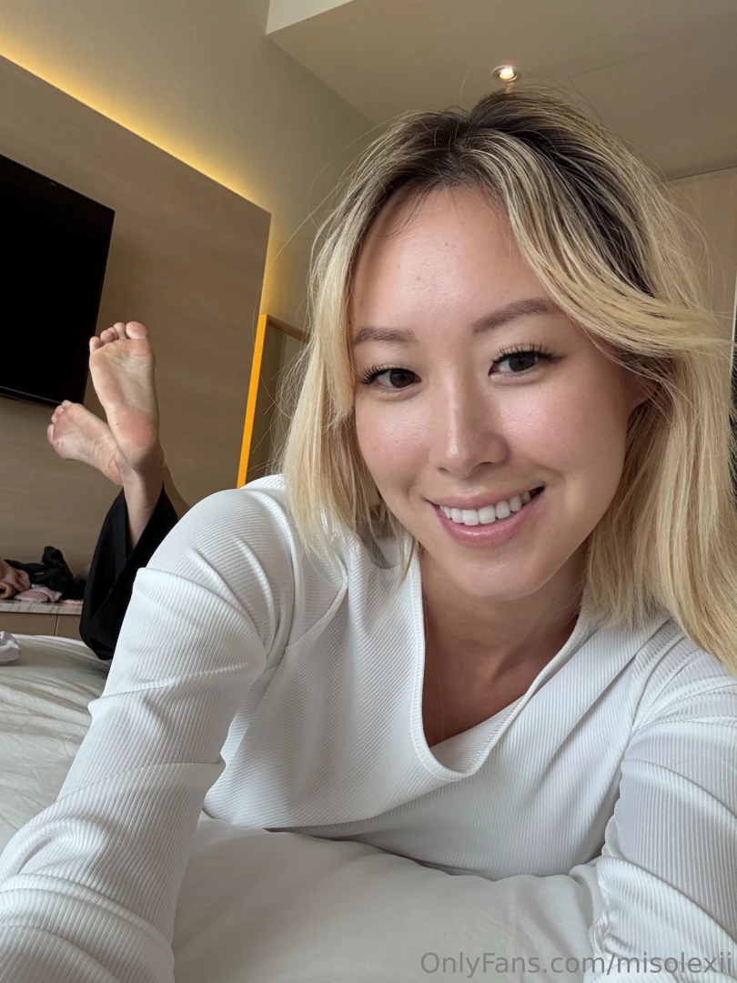 Submissive asian bella is ready to worship your cock and beg for more part 1 