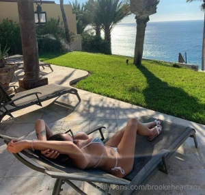 Lather me with your suncream