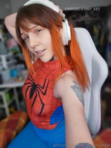 Was going to cosplay gwen for some customs i have to do but realized