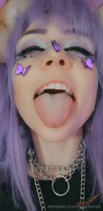 I lick you how do you respond