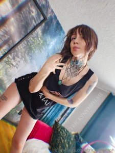 Hello my loves - i am online dancing and spreading good energy i ll be part 1