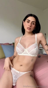 Spoil me in my dm s and get a juicy surprise