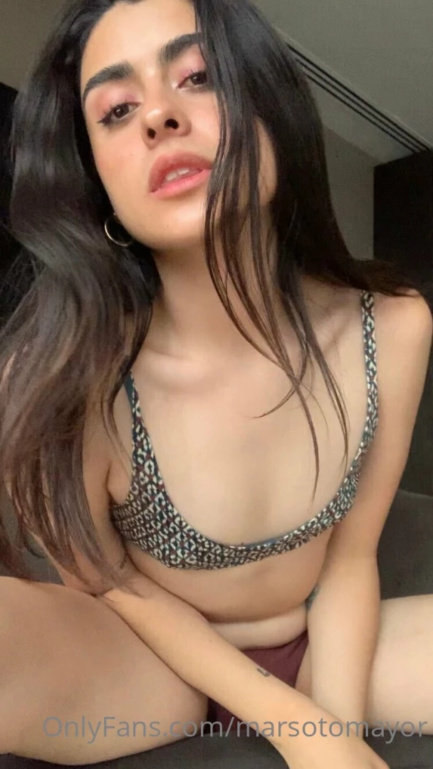 Bad girls bring heaven to you papi 