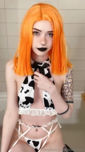 Orange hair dlc part 1