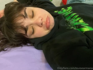 Not only am i awake before 10am i ve been up nearly 3 hours showered