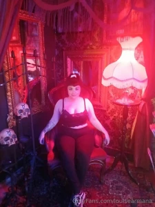 The one and only picture of me in portland stupid phone