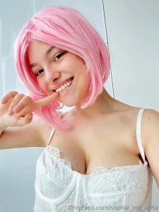 You keep looking i ll keep teasing part 4