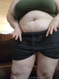 Whose a fan of the belly fupa squishy tummy etc part 1