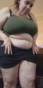 Whose a fan of the belly fupa squishy tummy etc part 2