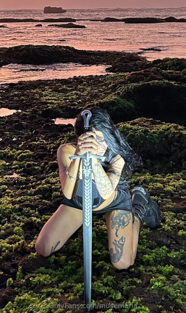 Some more footage from the shoot do you like that 