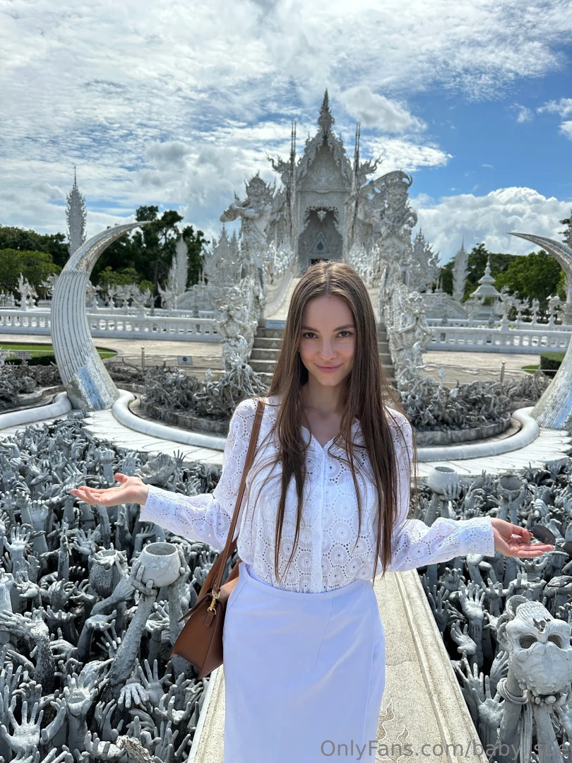 Incredibly beautiful right 