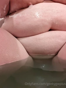 Bubble bath time i really wanna cum does anyone wanna make me cum i part 7