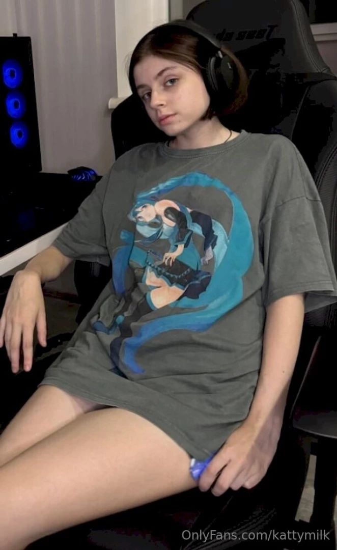 Limited free subscription your_lovely_girl_vlada want something part 11 